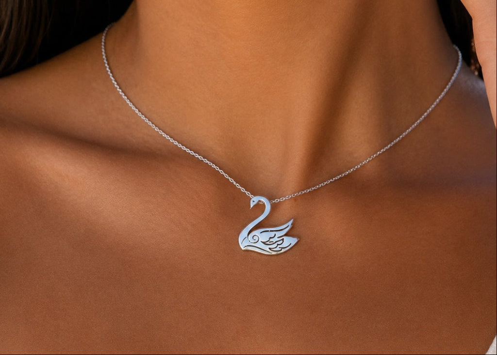 Italian 925 silver plated by 18k gold swan necklace